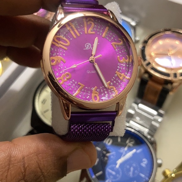 I am selling great quality Men’s and Woman’s watches - Picture 13 of 16